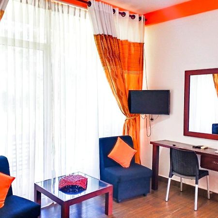 Bridge Hotel Negombo Kimbulapitiya Екстер'єр фото
