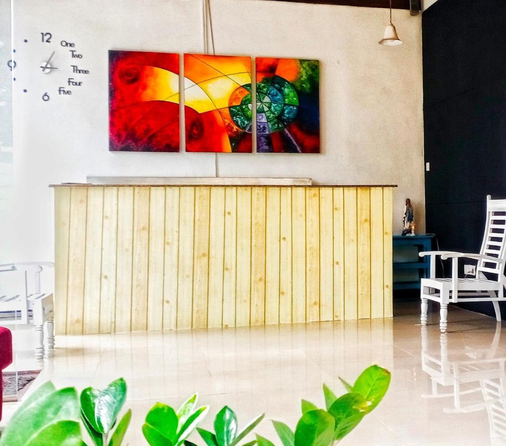 Bridge Hotel Negombo Kimbulapitiya Екстер'єр фото