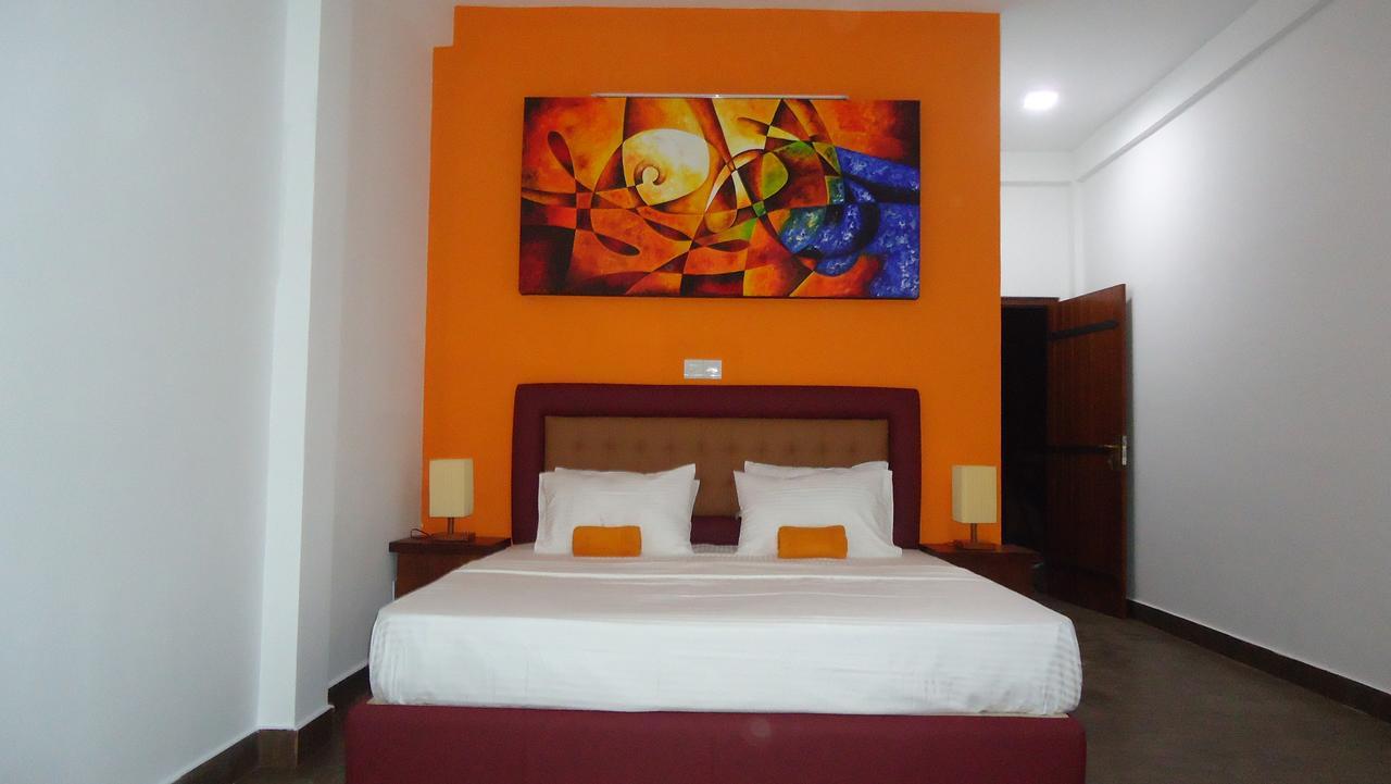 Bridge Hotel Negombo Kimbulapitiya Екстер'єр фото