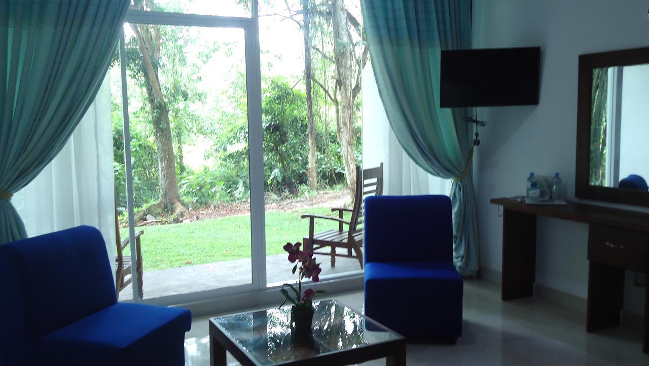 Bridge Hotel Negombo Kimbulapitiya Екстер'єр фото