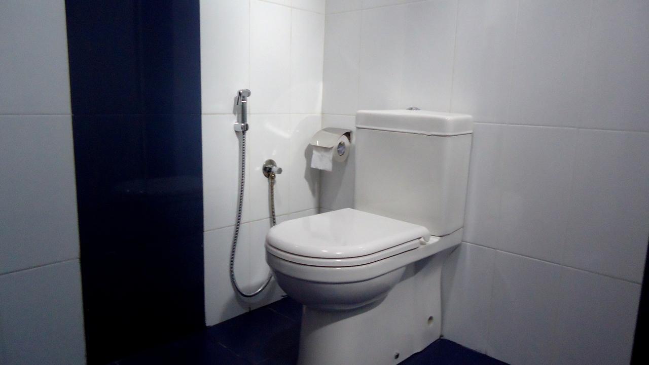 Bridge Hotel Negombo Kimbulapitiya Екстер'єр фото