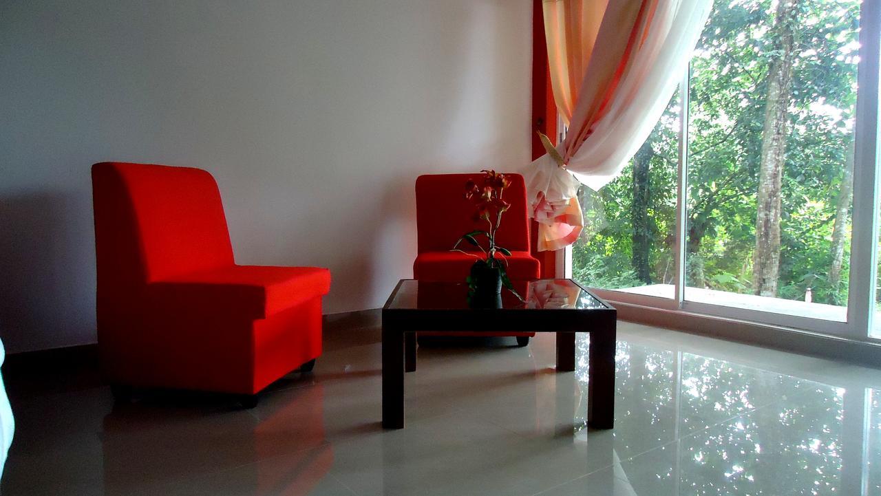Bridge Hotel Negombo Kimbulapitiya Екстер'єр фото