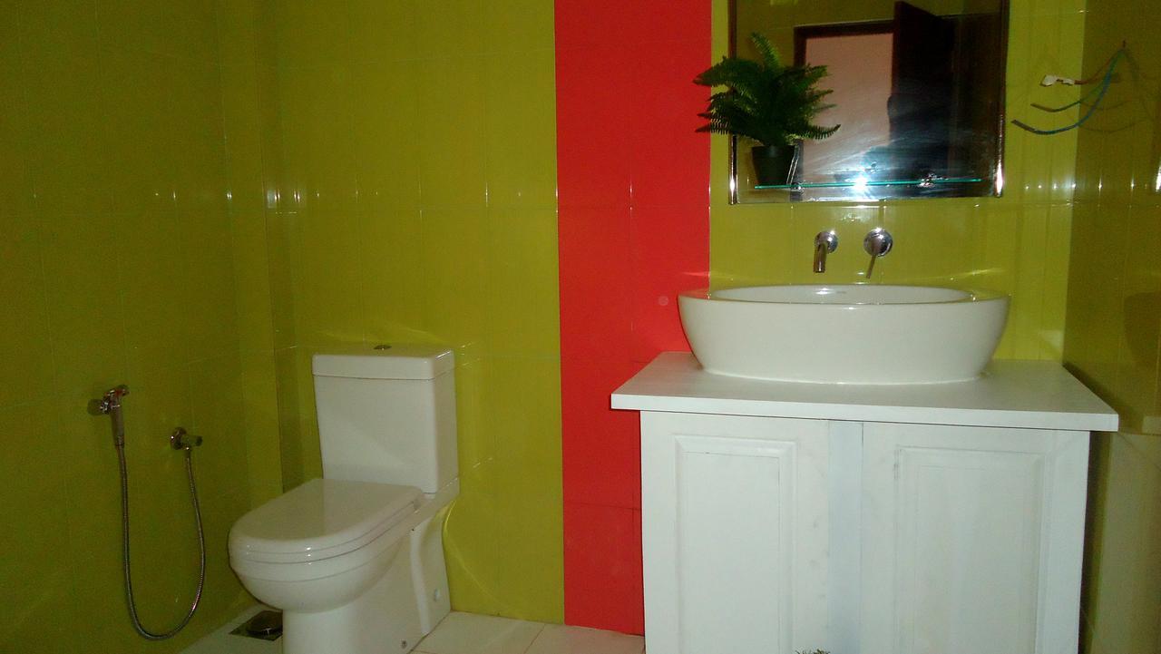 Bridge Hotel Negombo Kimbulapitiya Екстер'єр фото