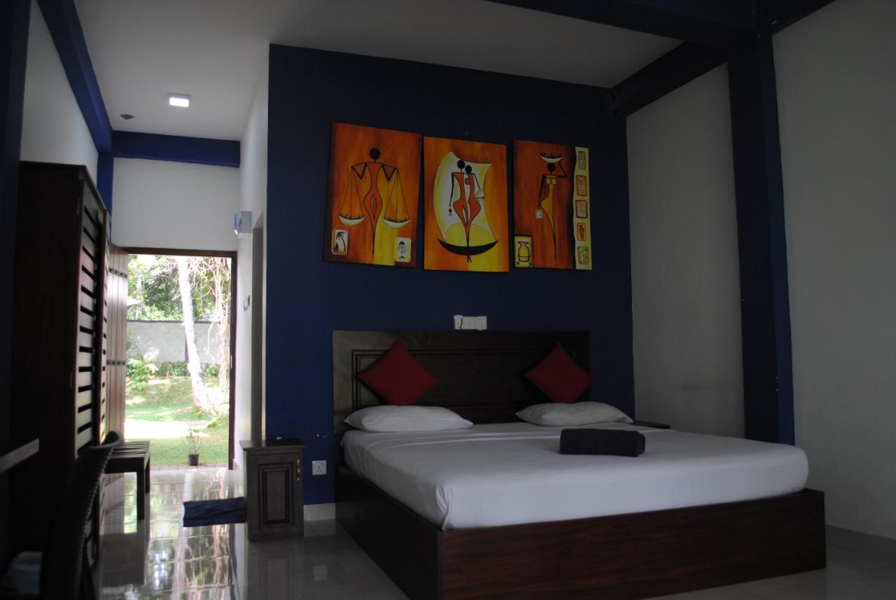 Bridge Hotel Negombo Kimbulapitiya Екстер'єр фото