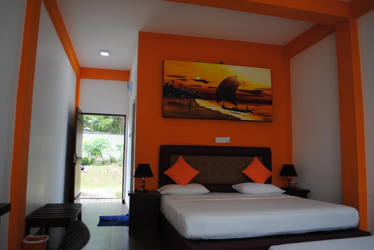 Bridge Hotel Negombo Kimbulapitiya Екстер'єр фото